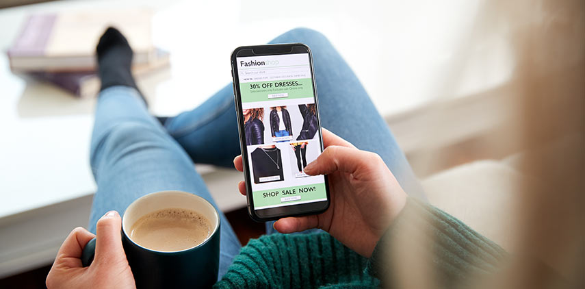 buying-clothes-online