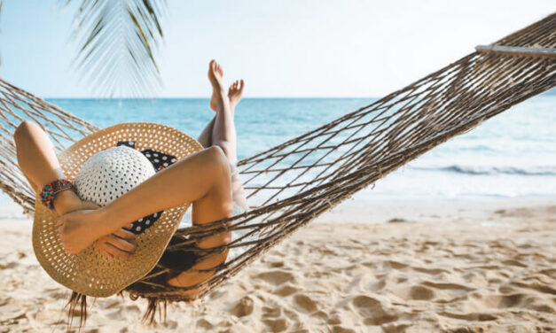 7 Travel Hacks to Save on Last-Minute Vacations