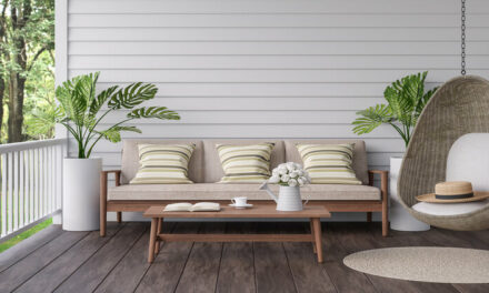 The Best Outdoor Furniture for a Relaxing Backyard Oasis